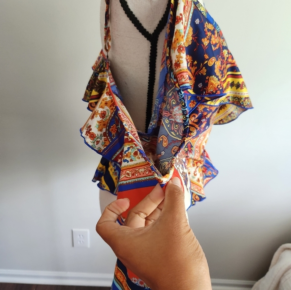 Venus Wrap Blouse size 10 M Print Cold Shoulder Peplum New - Picture 1 of 10